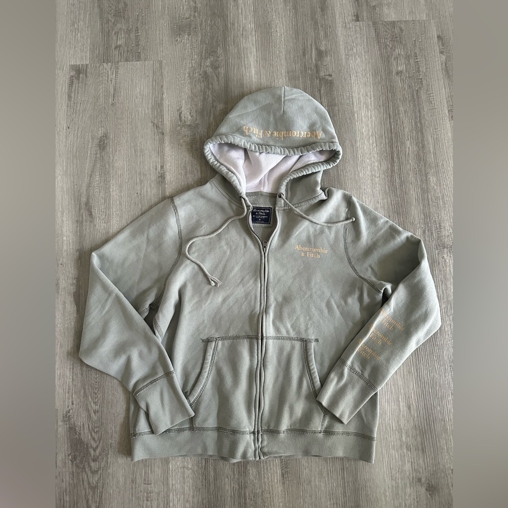 Abercrombie & Fitch zip up Sz XL fits like a medium